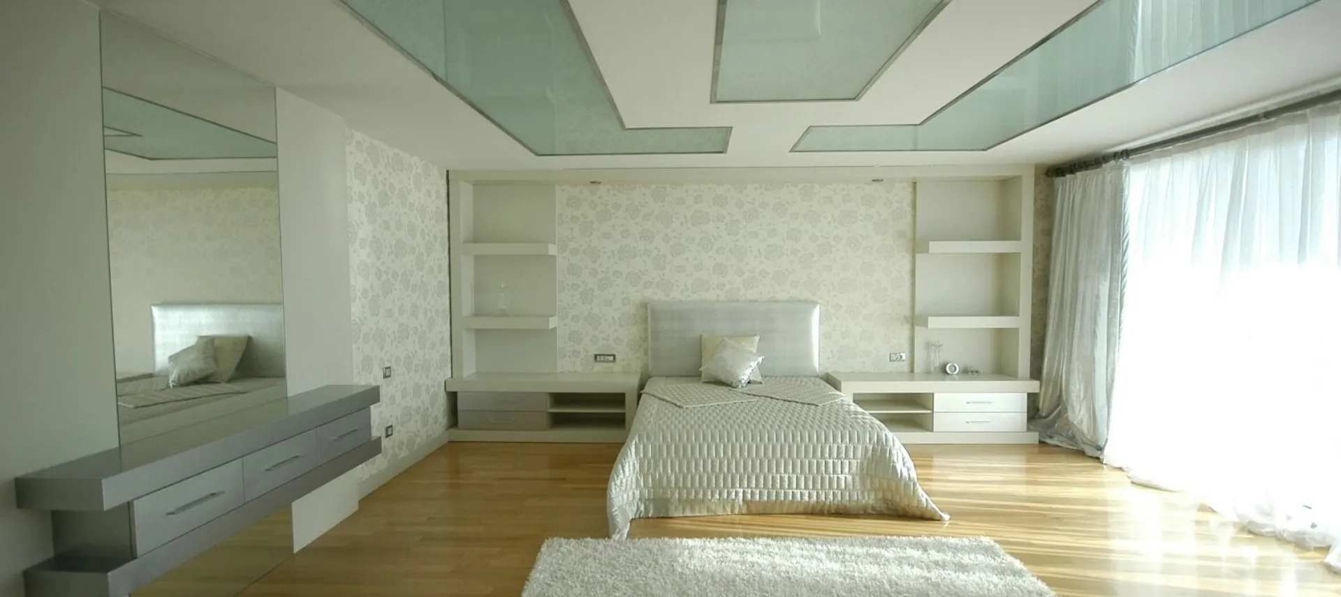 Minimalist ve Modern Gömme Raflı Yatak Odası Takımı